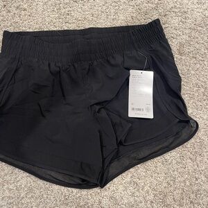 Athleta Mesh racer Run Black Women's Shorts